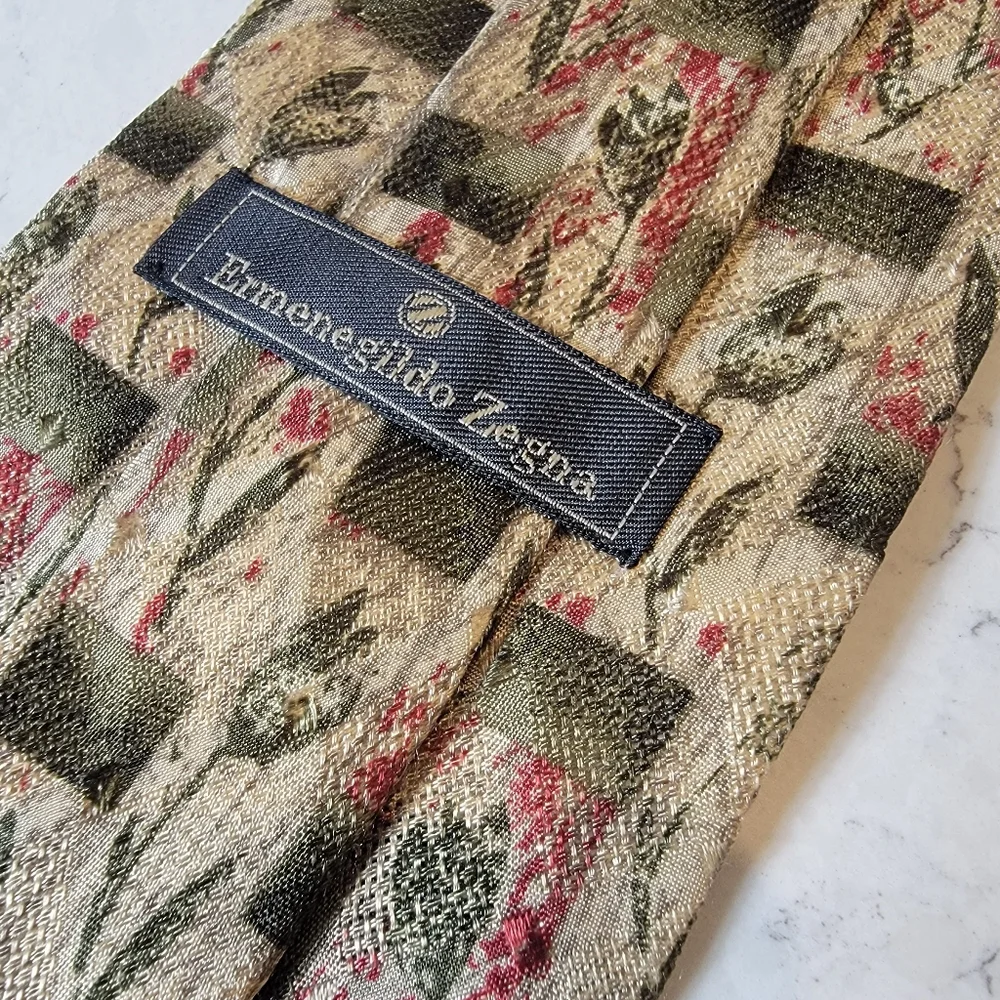 Ermenegildo Zegna Vintage Floral Geometric Silk Tie Italy Beige luxury preppy